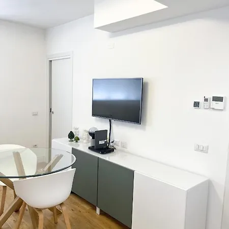 Cozy Close To Centrale - Loreto
